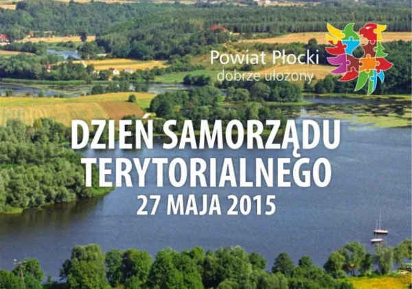 Krajobraz z rzeką, zielonymi polami i lasami, z dużym napisem „Dzień Samorządu Terytorialnego” oraz datą 27 maja 2015 i kolorowym logo w prawym górnym rogu.