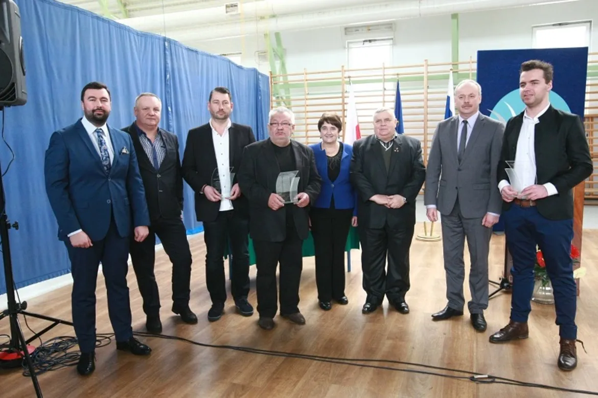 Uroczystość otwarcia nowej ekspozycji w Muzeum Wisły w Wyszogrodzie, z udziałem zaproszonych gości i wręczeniem nagród.