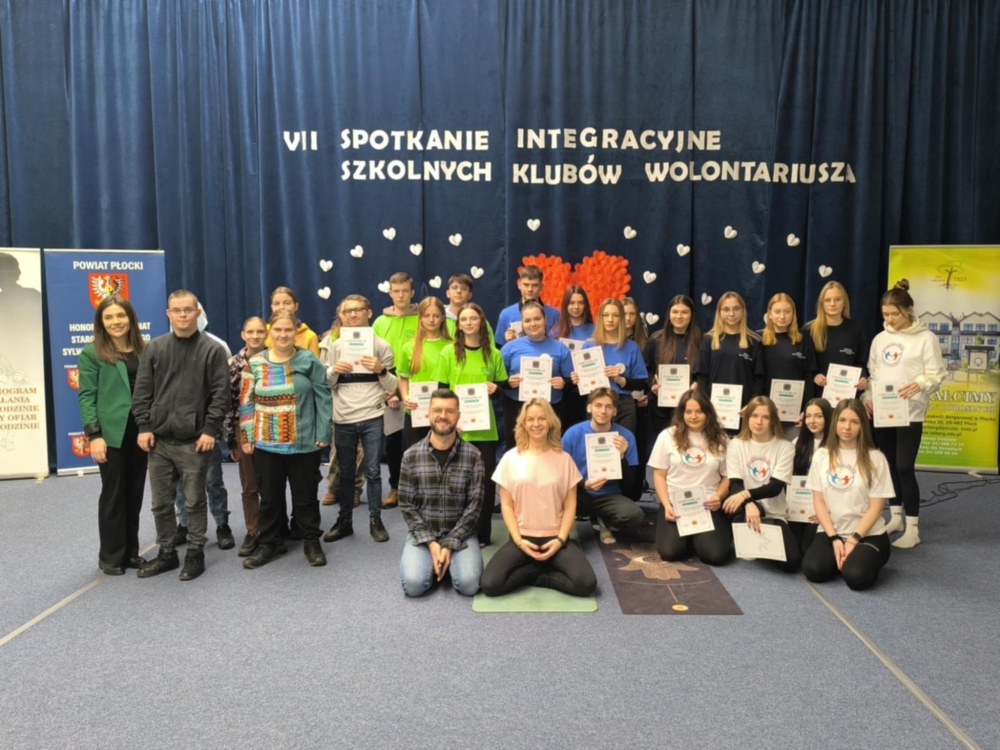 Zdjęcie z dyplomami
