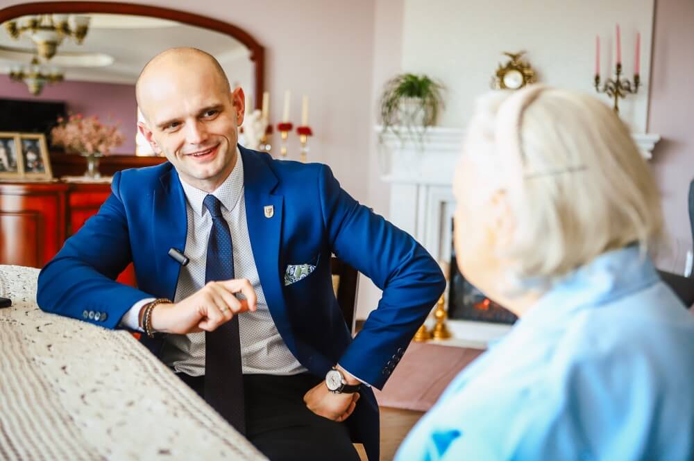Starosta rozmawia z Panią Bronią