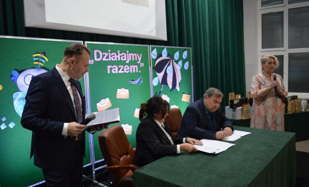 Wymiana podpisanych dokumentów