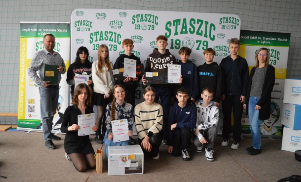 Wszyscy laureaci na ściance