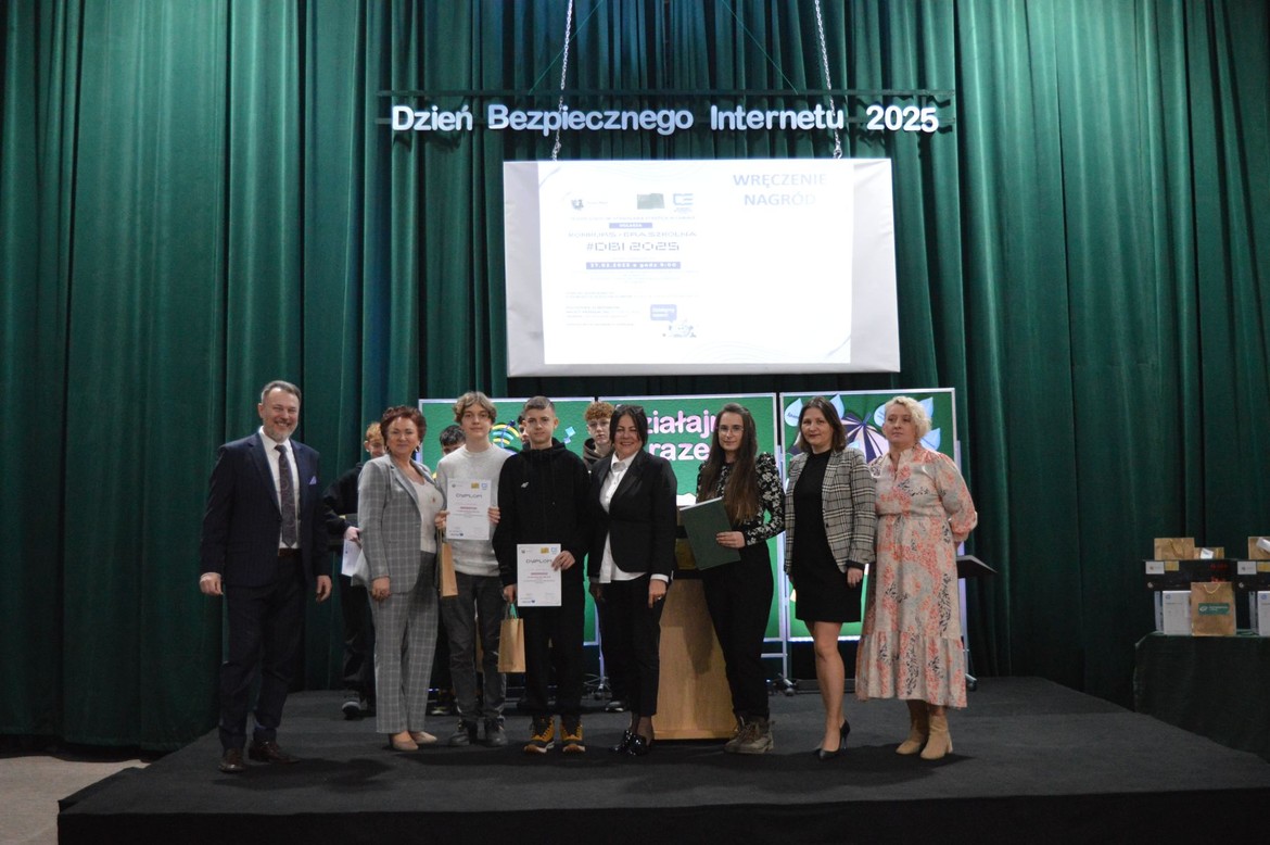 Laureaci konkursu z okazji Dnia Bezpiecznego Internetu