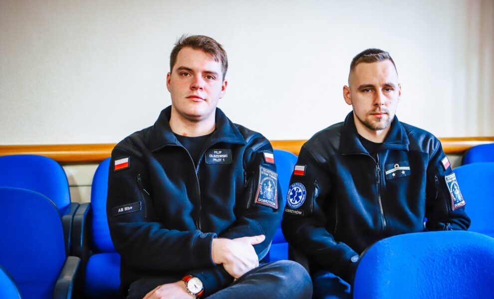 Dwóch reprezentantów OSP Dobrzyków na sesji rady powiatu
