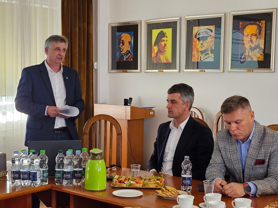 Dyskusja na temat zagrożenia powodziowego dla powiatu