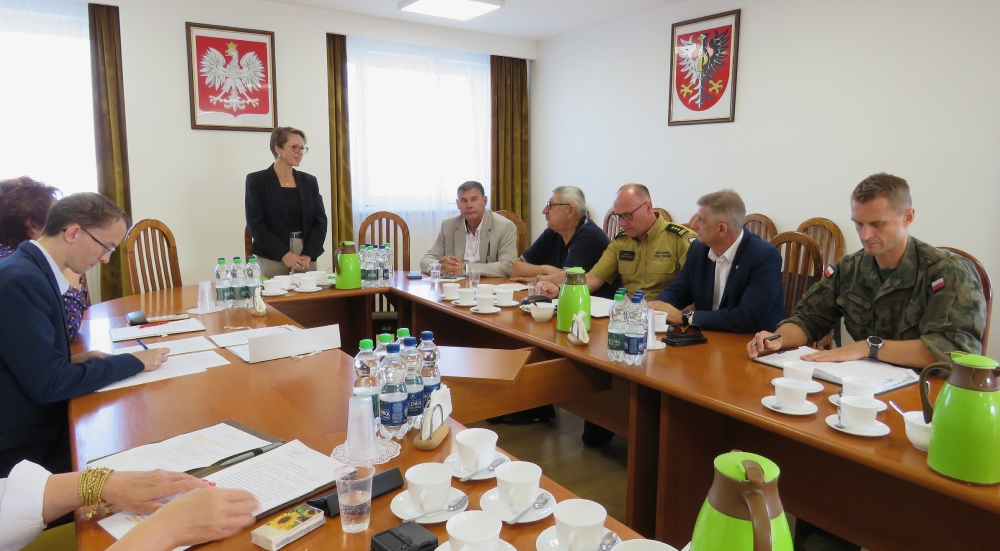 Prowadzenie obrad przez sekretarz powiatu