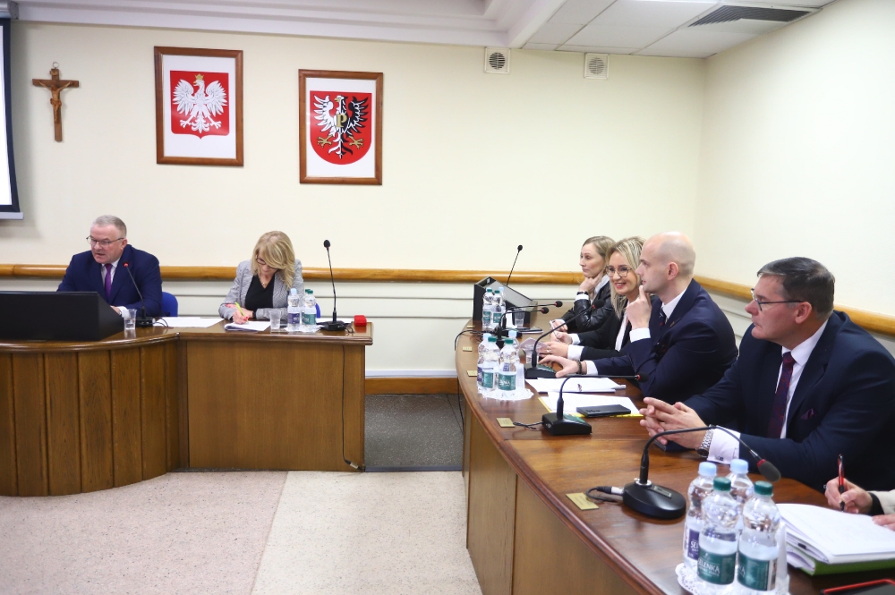 Zarząd powiatu płockiego oraz przewodniczący rady powiatu
