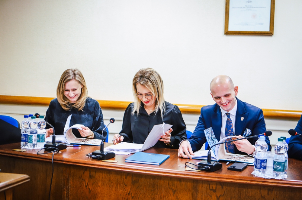 Członkowie rady powiatu z Sylwestrem Ziemkiewiczem