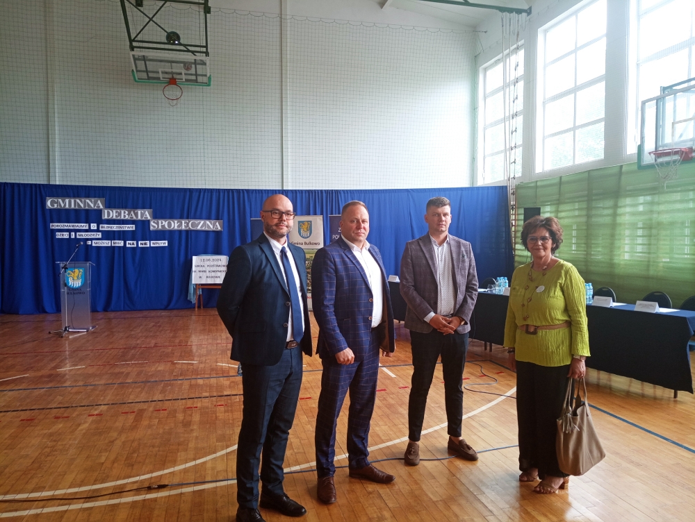 Uczestniczący w obradach radni