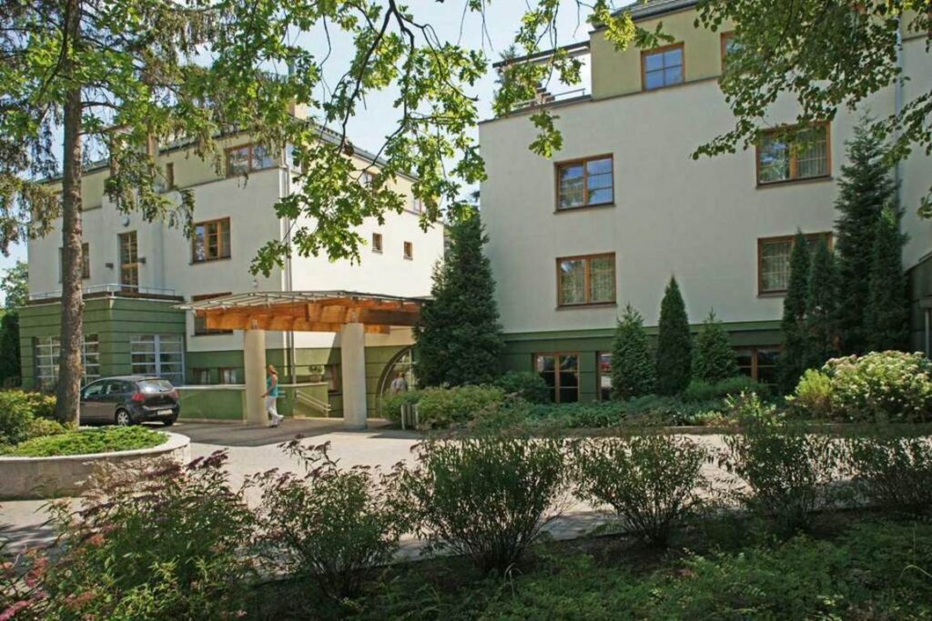 Budynek hotelu w okolicach Płocka
