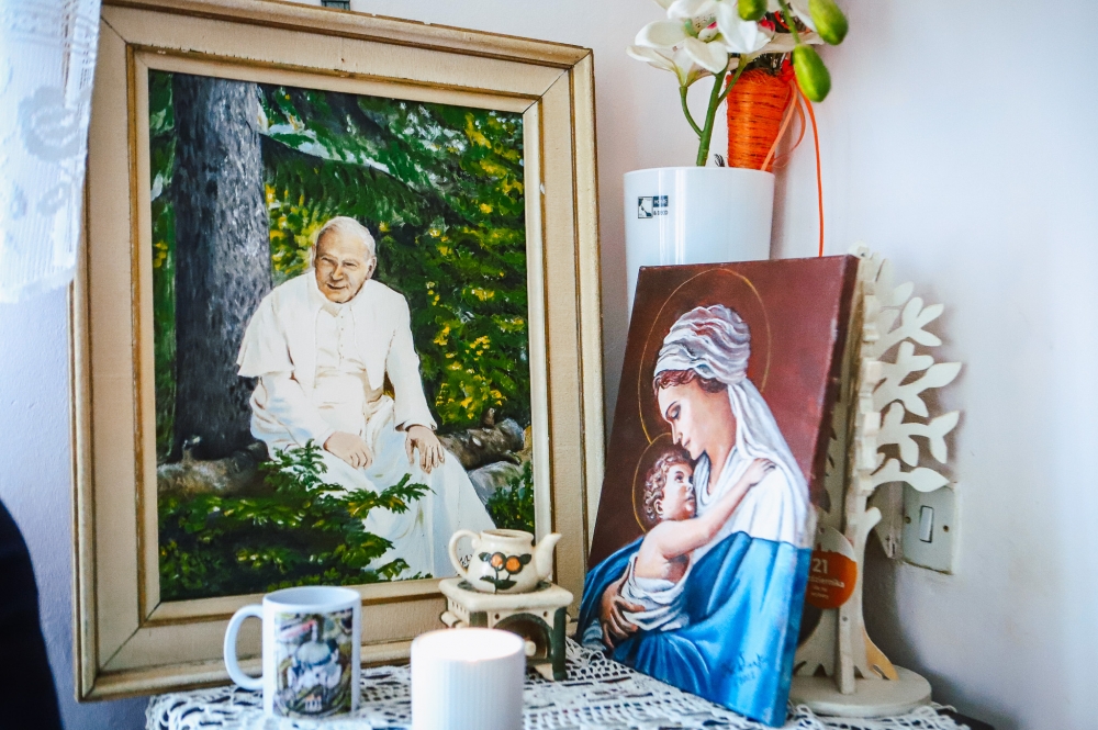 Prace przedstawiające papieża polaka i Maryję