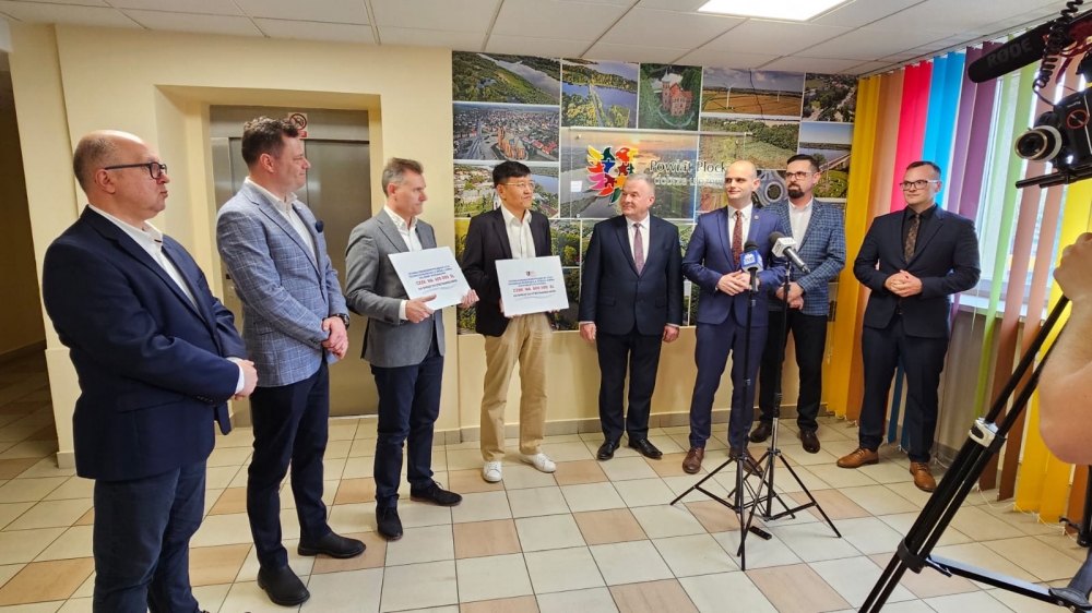 Powiat płocki otrzymuje wsparcie od wykonawcy Olefin III.