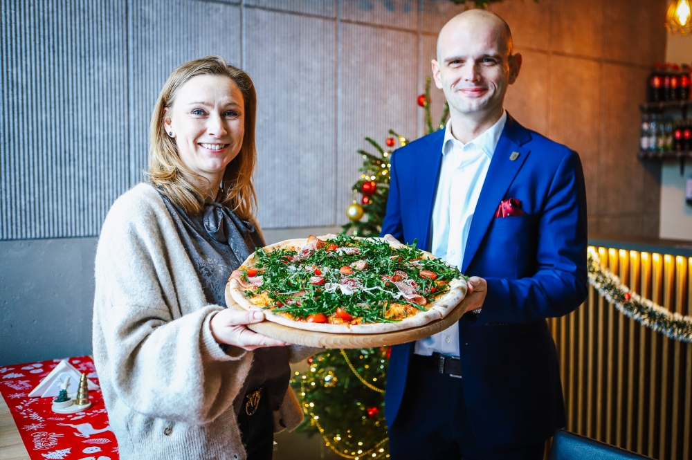 Starosta wraz z członkinią zarządu powiatu płockiego