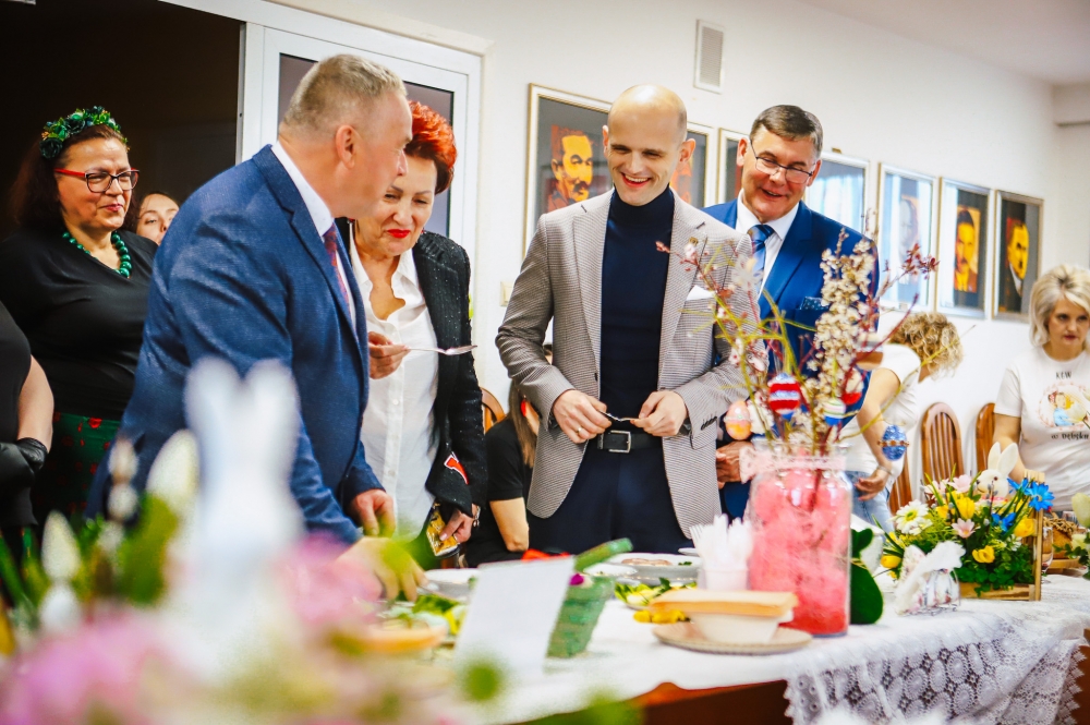 Starosta i pozostali członkowie komisji konkursowej