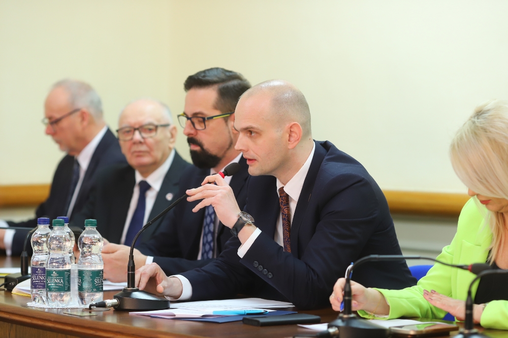 Sylwester Ziemkiewicz podczas wypowiedzi