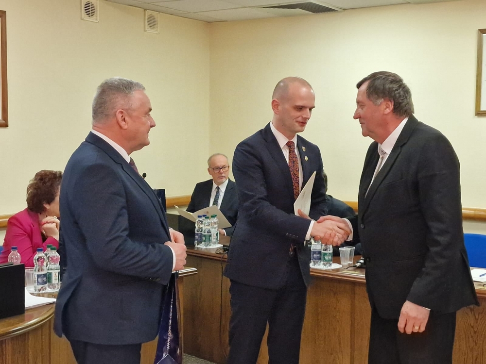 Wręczenie podziękowań radnym powiatu w kadencji 2018-2024