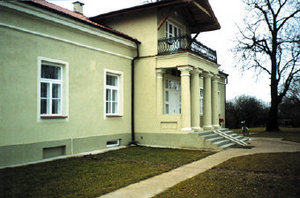 Dworek w Nowych Proboszczewicach, obecnie ośrodek zdrowia