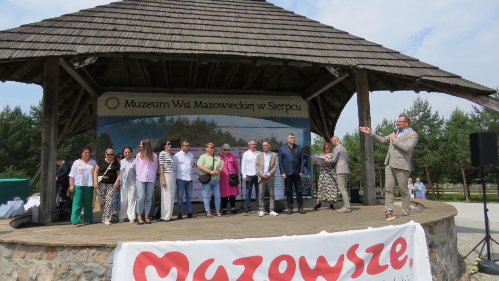 wręczanie upominków koordynatorom UTW
