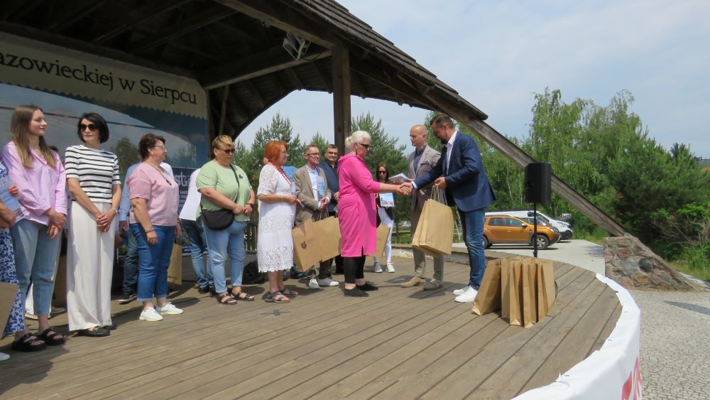 Starosta i Radny Powiatu Płockiego gratulują koordynatorom
