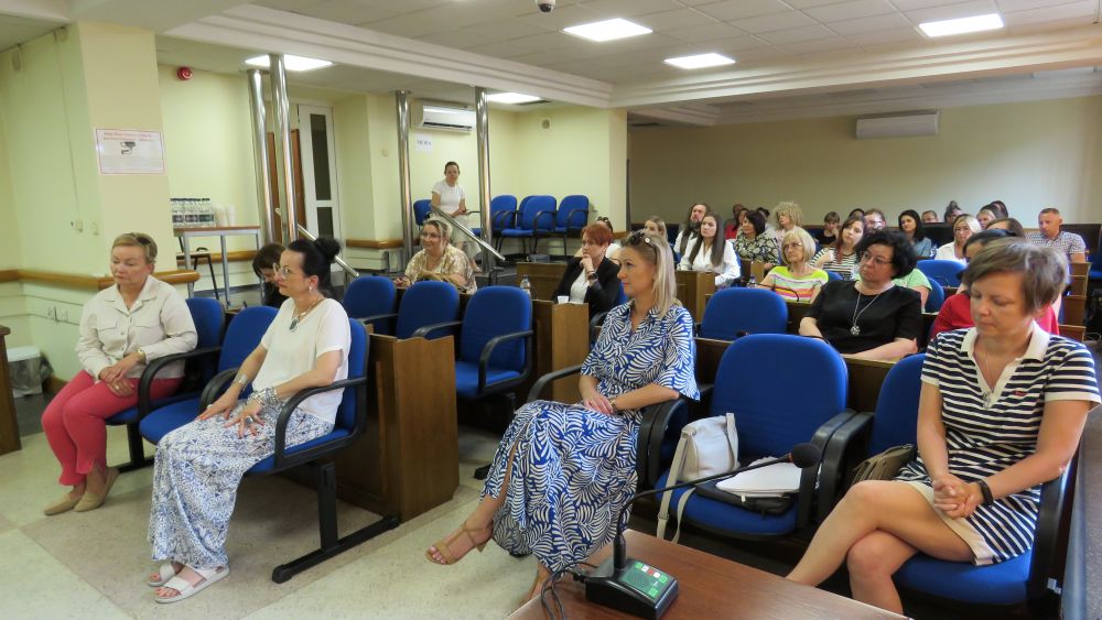 członkowie zespołów pracujących nad strategią