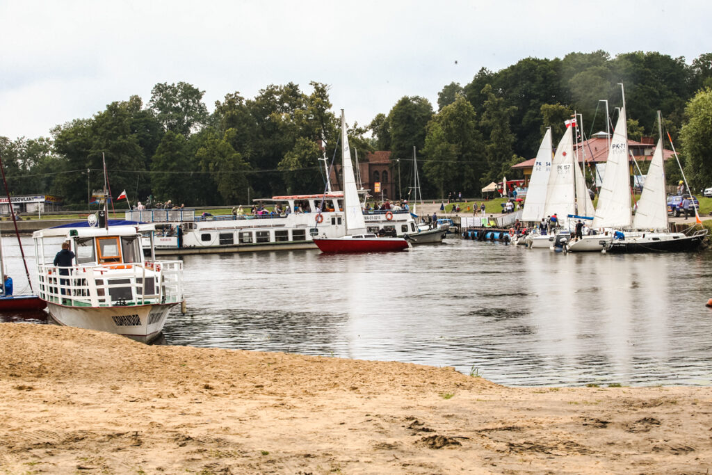 Widok na Żaglówki z plaży