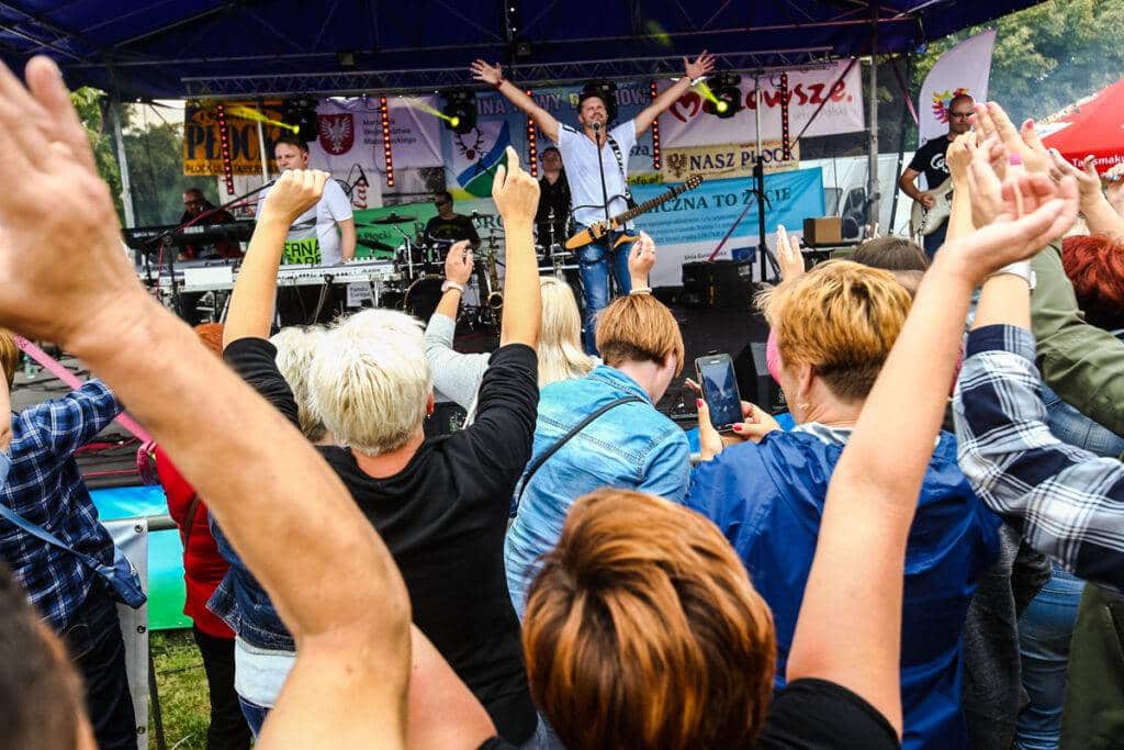 Zabawa muzyczna z zespołem