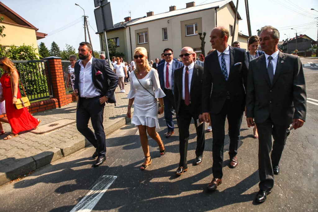 Starosta z burmistrzem w korowodzie