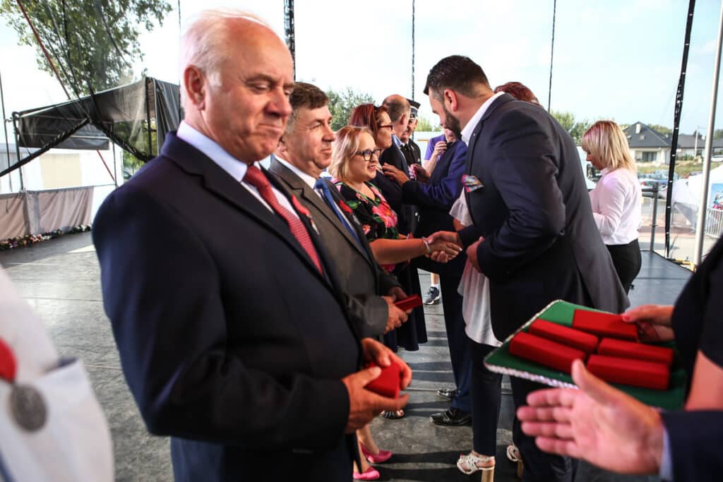 Podziękowania i odznaczenia