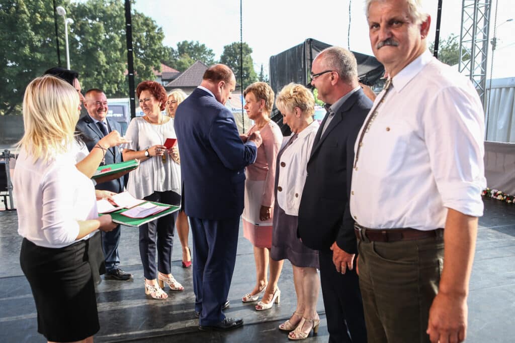 Wręczanie odznaczeń podczas wydarzenia