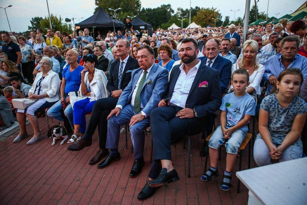 Przybyłe na wydarzenie władze i mieszkańcy