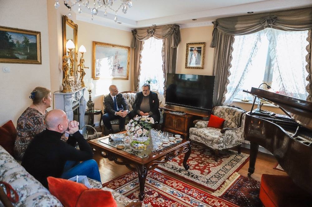 Sylwester Ziemkiewicz słuchający Pana Josefa