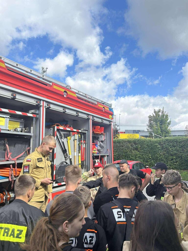 Zajęcia ze strażakami