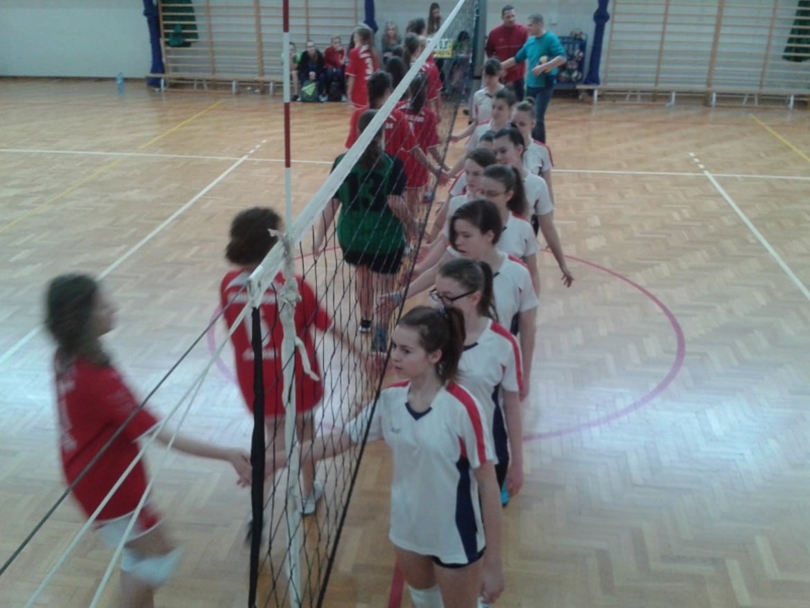 Podziękowanie pomiędzy drużynami