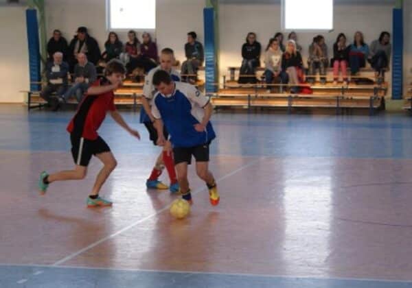 Mecz piłki nożnej halowej