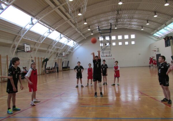 Mecz koszykówki podczas finałów